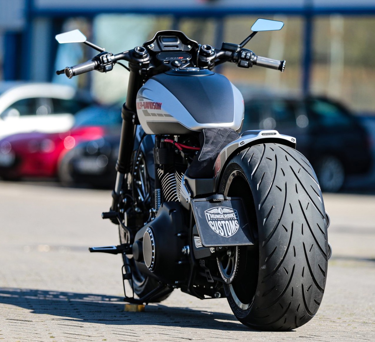 Metzeler_Cruisetec_rear_1